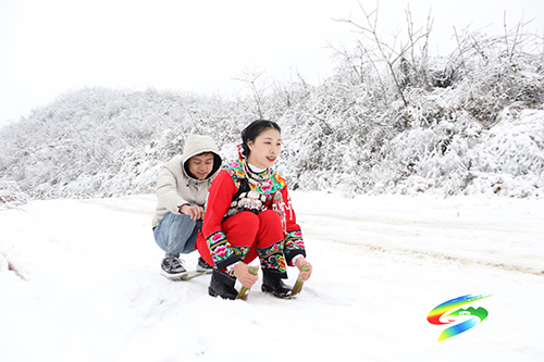 【新春走基層】松桃紅石林：雪景迎游客，歡樂過新春