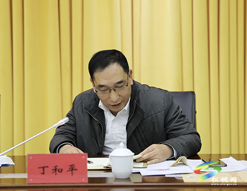 縣委召開常委擴(kuò)大會議專題傳達(dá)學(xué)習(xí)貫徹新國發(fā)2號文件