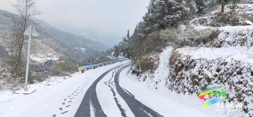 普覺(jué)鎮(zhèn)開(kāi)展凝凍低溫天氣道路交通安全隱患排查