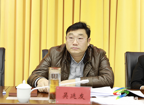 縣委理論學(xué)習(xí)中心組集中學(xué)習(xí)研討新國發(fā)2號文件