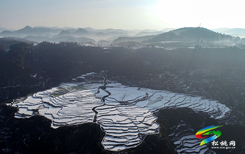 松桃：雪后梯田美景如畫