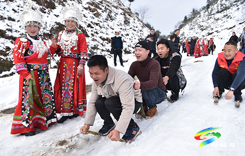 松桃：體驗(yàn)野外滑雪