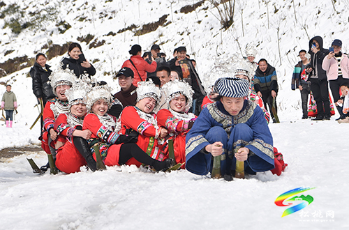 松桃：體驗(yàn)野外滑雪
