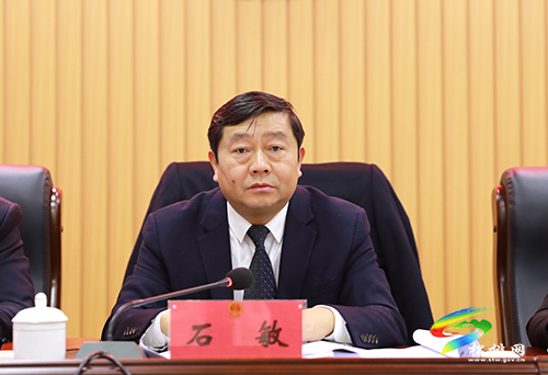 松桃苗族自治縣第十七屆人大常委會第一次會議召開