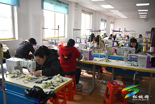 石梁鄉(xiāng)：打造鄉(xiāng)村振興微工廠 助100余婦女家門口就業(yè)