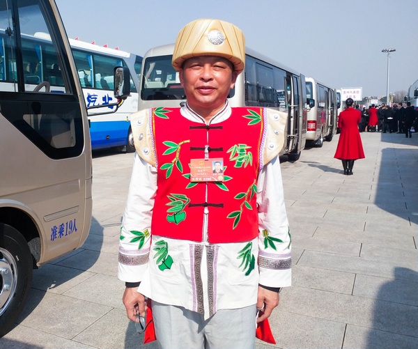 周紹軍代表：做強(qiáng)特色優(yōu)勢產(chǎn)業(yè) 為區(qū)域經(jīng)濟(jì)跨越發(fā)展賦能