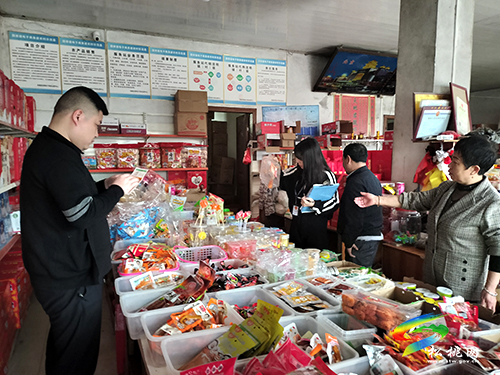黃板鎮(zhèn)開展食品安全檢查工作