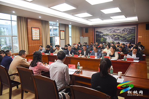 市環(huán)委會考核組考核松桃2021年度生態(tài)環(huán)境保護“黨政同責(zé)、一崗雙責(zé)”責(zé)任制工作座談會召開