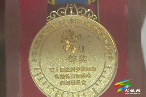 “花鼓”傳承者龍云輝