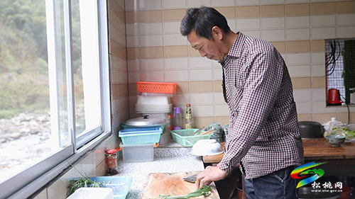 【黃金十年·沿著高速看變化④】烏羅鎮(zhèn)：串起梵凈山下璀璨明珠 打造鄉(xiāng)村旅游綠色高地