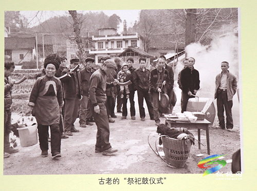 【黃金十年·沿著高速看變化⑥】正大鎮(zhèn)：鼓響不怕山路遠(yuǎn)　康莊大道進(jìn)苗家