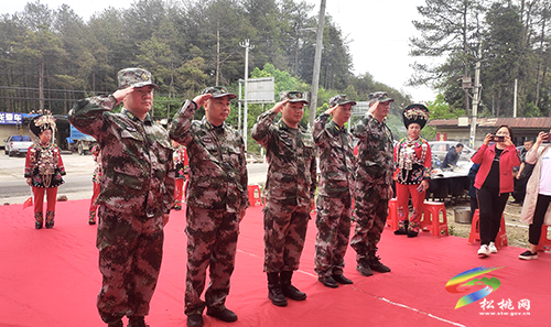松桃：熱熱鬧鬧送喜報　“光榮之家”更光榮