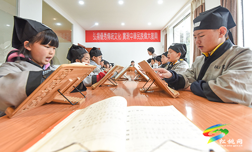 松桃：全民閱讀書香濃