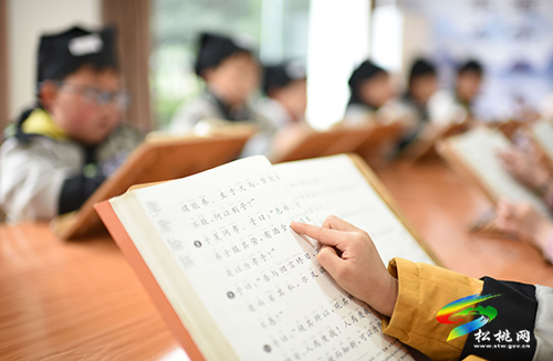 松桃：全民閱讀書香濃