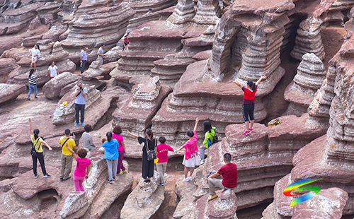 大美苗鄉(xiāng)迎賓朋——松桃全域旅游高質(zhì)量發(fā)展綜述