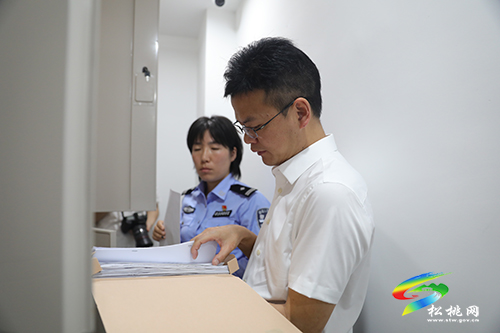 市檔案局到松桃調(diào)研檔案管理工作