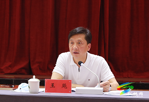 2022年全市農(nóng)業(yè)機(jī)械化現(xiàn)場(chǎng)推進(jìn)會(huì)召開