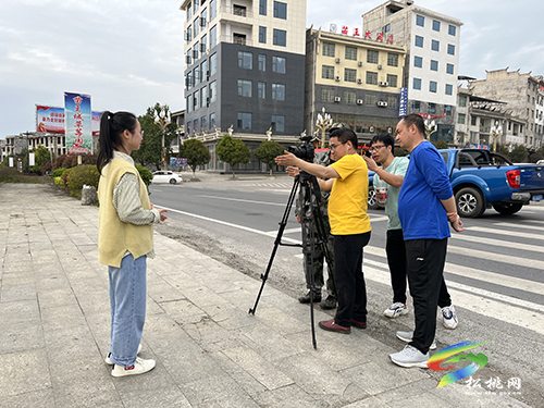 祝賀！松桃自治縣融媒體中心采訪部獲“2022年銅仁市工人先鋒號(hào)”榮譽(yù)稱號(hào)