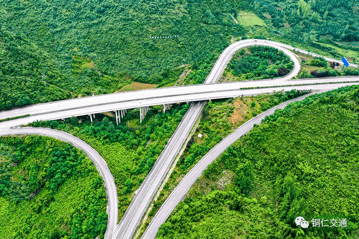 最美風景在路上！沿著“醉美高速”去旅行