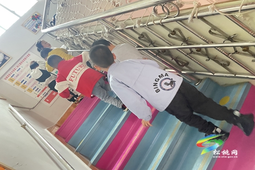 松桃第二幼兒園開展反恐防暴演練活動