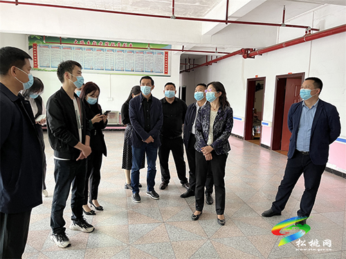 劉艷陽(yáng)率執(zhí)法檢查組到松桃開(kāi)展《貴州省養(yǎng)老服務(wù)條例》執(zhí)法檢查
