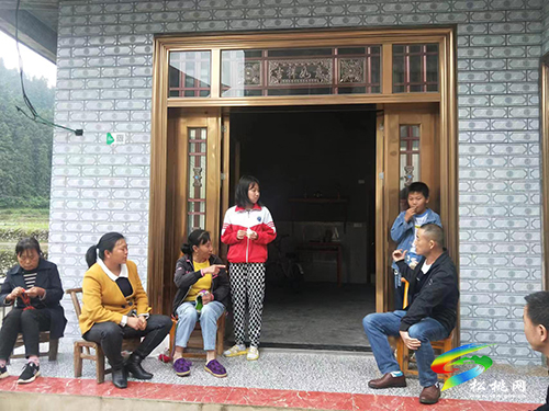 寨英鎮(zhèn)教育系統(tǒng)開展“家校手牽手、教育心連心”大走訪活動