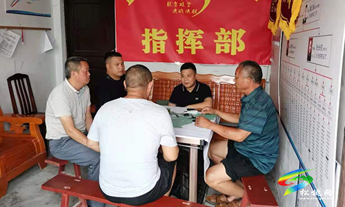 【松桃才俊展風(fēng)采】畜牧獸醫(yī)戰(zhàn)線上走出的“土專家”——記松桃縣管專家姚振華
