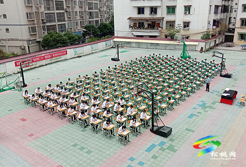 ​松桃第三完小開展2022年春季學期“喜迎黨的二十大·翰墨潤童心”師生硬筆書法同臺大比拼活動