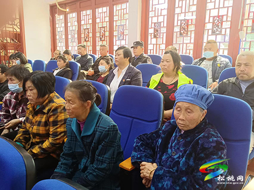 【貫徹黨代會(huì)　喜迎二十大】松桃“五老”宣講團(tuán)到團(tuán)山社區(qū)宣講省第十三次黨代會(huì)精神