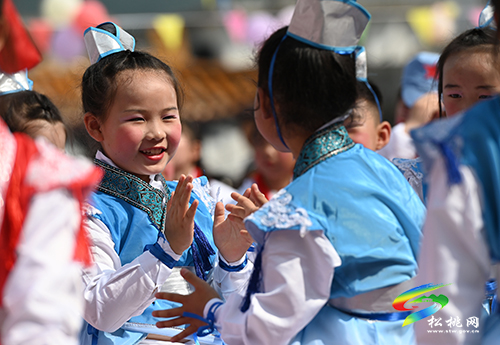 盤(pán)石鎮(zhèn)：多彩活動(dòng)迎“六一”