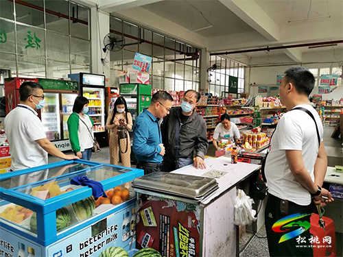 ​松桃市場監(jiān)督管理局聯(lián)合多部門開展2022年高考中考食品衛(wèi)生安全專項整治