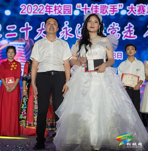 松桃職校舉辦校園“十佳歌手”大賽