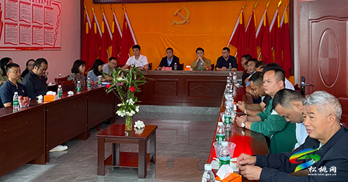 大坪場(chǎng)鎮(zhèn)組織開展6月份重點(diǎn)工作現(xiàn)場(chǎng)觀摩學(xué)習(xí)活動(dòng)