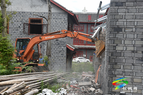 拆除違法建設(shè) 提升景區(qū)形象