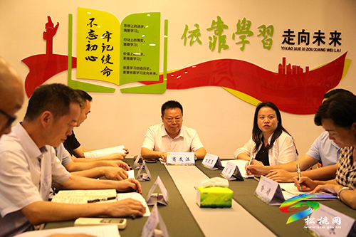 商友江到松桃調(diào)研旅游產(chǎn)業(yè)化工作