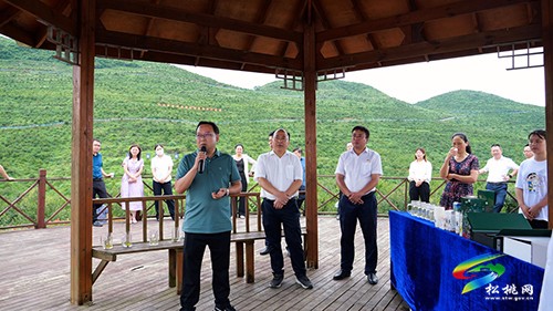 全市統(tǒng)一戰(zhàn)線“同心興銅+聚力發(fā)展”工程推進(jìn)會(huì)在松桃召開