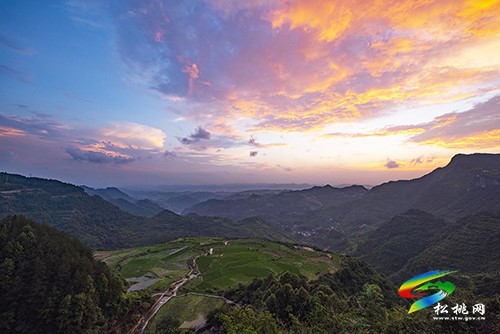松桃：夏日山村美景如畫