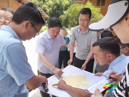 國家林業(yè)和草原局林草調(diào)查規(guī)劃院唐小平副院長一行到我縣開展梵凈山國家公園創(chuàng)建考察調(diào)研
