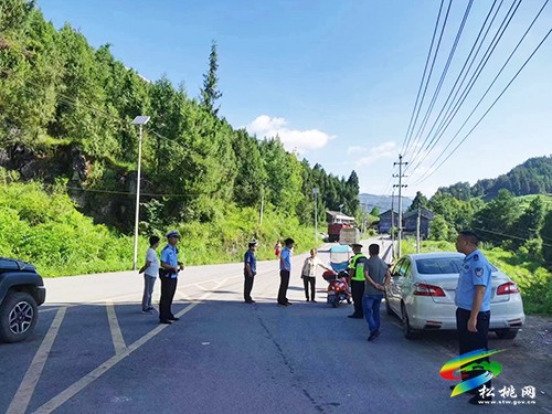 冷水溪鎮(zhèn)開展道路交通“打非治違”專項(xiàng)整治行動