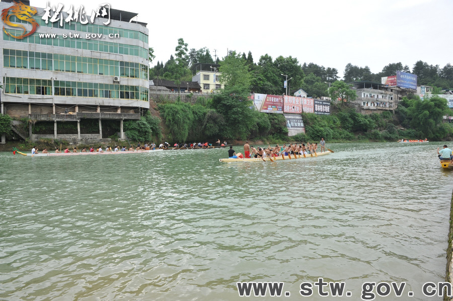 54支隊積極備戰(zhàn)2014端午龍舟賽