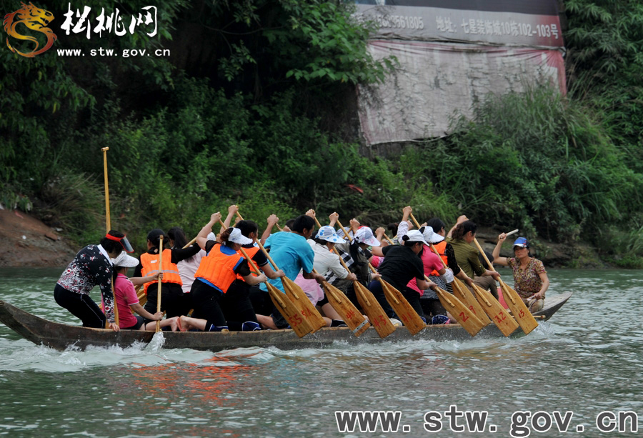 54支隊積極備戰(zhàn)2014端午龍舟賽