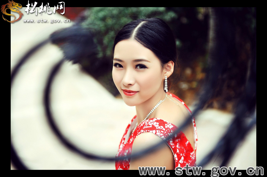 巧笑倩兮·美目盼兮
