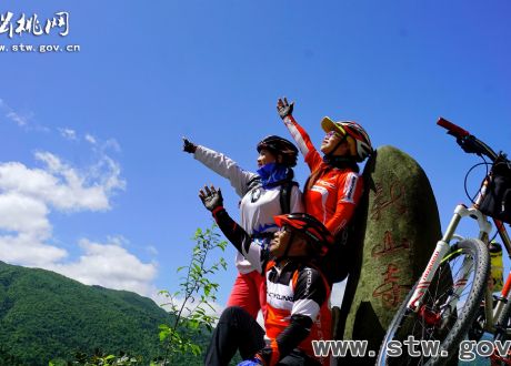 360度梵凈山環(huán)線騎行，最美的風(fēng)景在路上