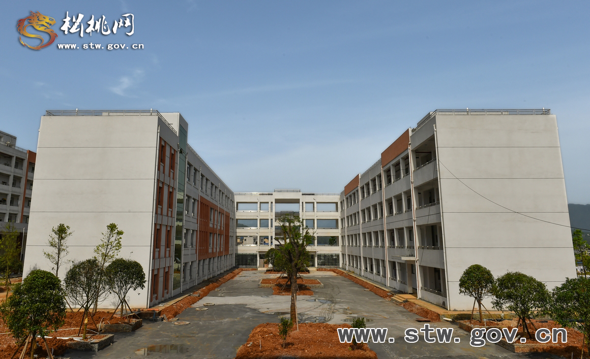 開足馬力：松桃加快第六中學(xué)項(xiàng)目建設(shè)