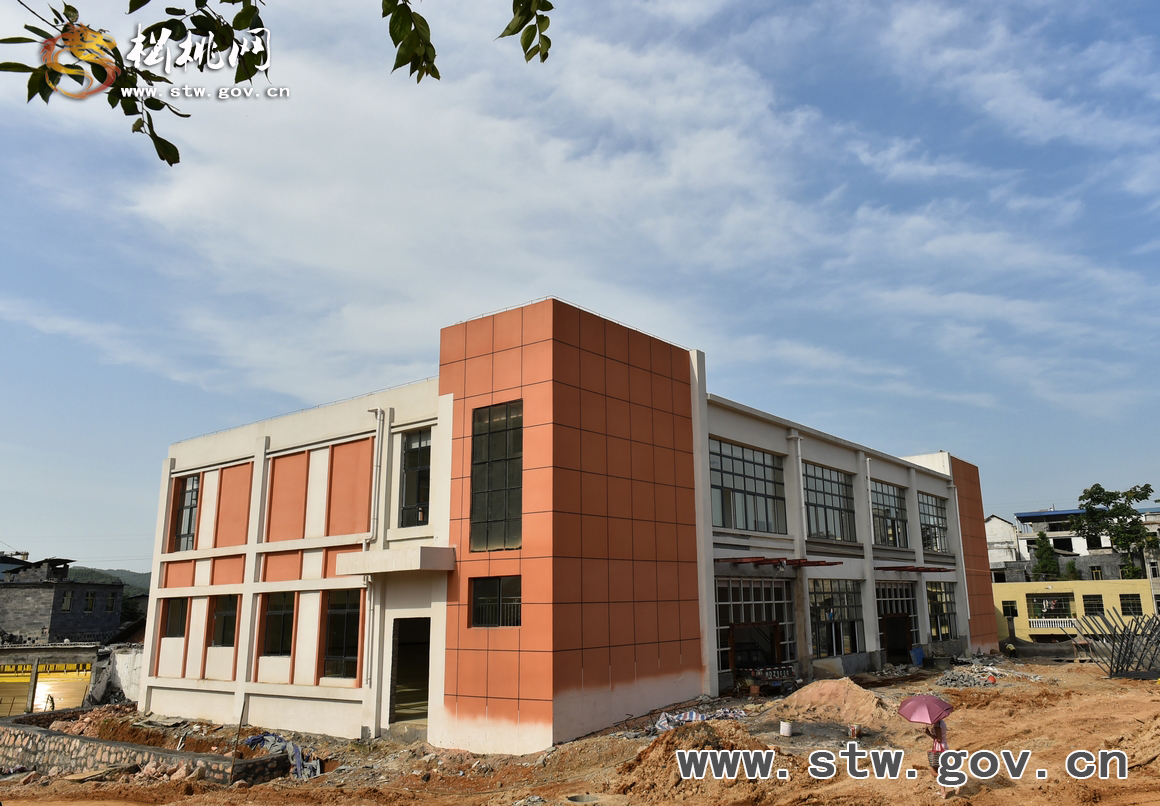 開足馬力：松桃加快第六中學(xué)項(xiàng)目建設(shè)