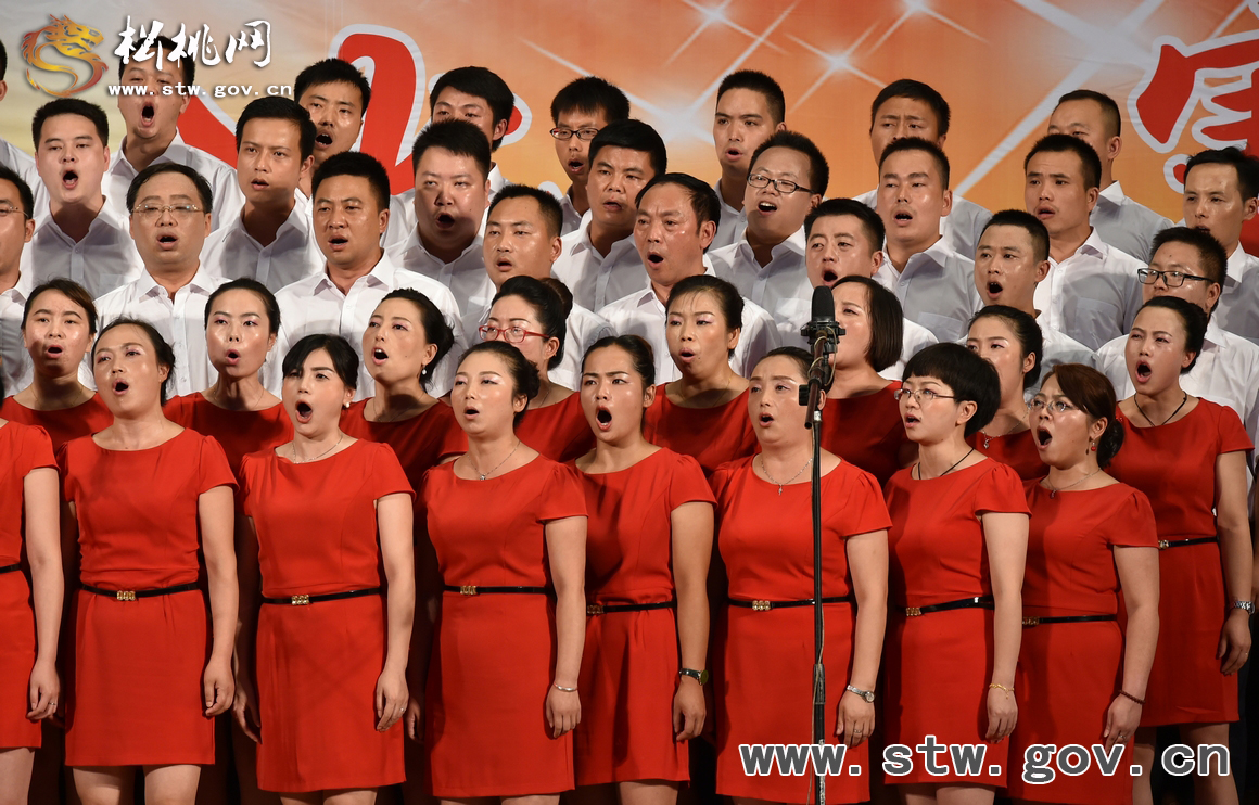 七月禮贊 民心向黨：松桃人唱響紅色旋律