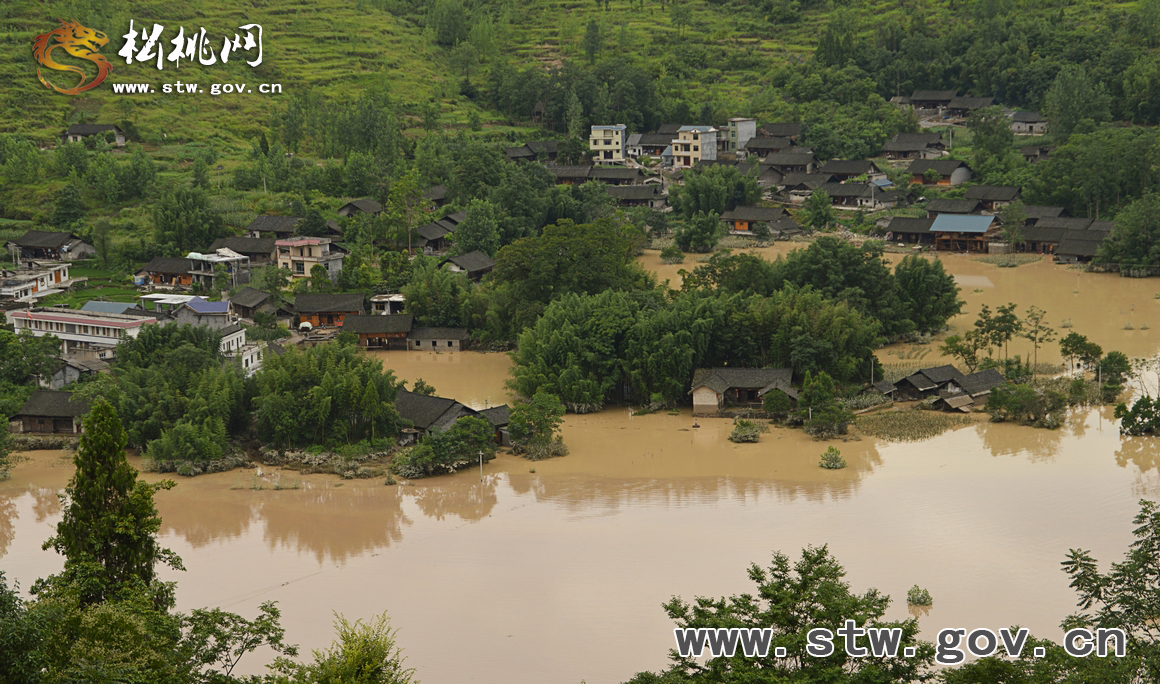 7.15鄉(xiāng)鎮(zhèn)災(zāi)情圖片