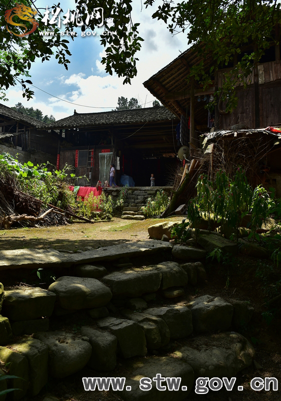繚繞在鄉(xiāng)愁里的村莊