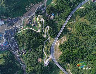 【行攝苗鄉(xiāng)】松桃公路展新顏