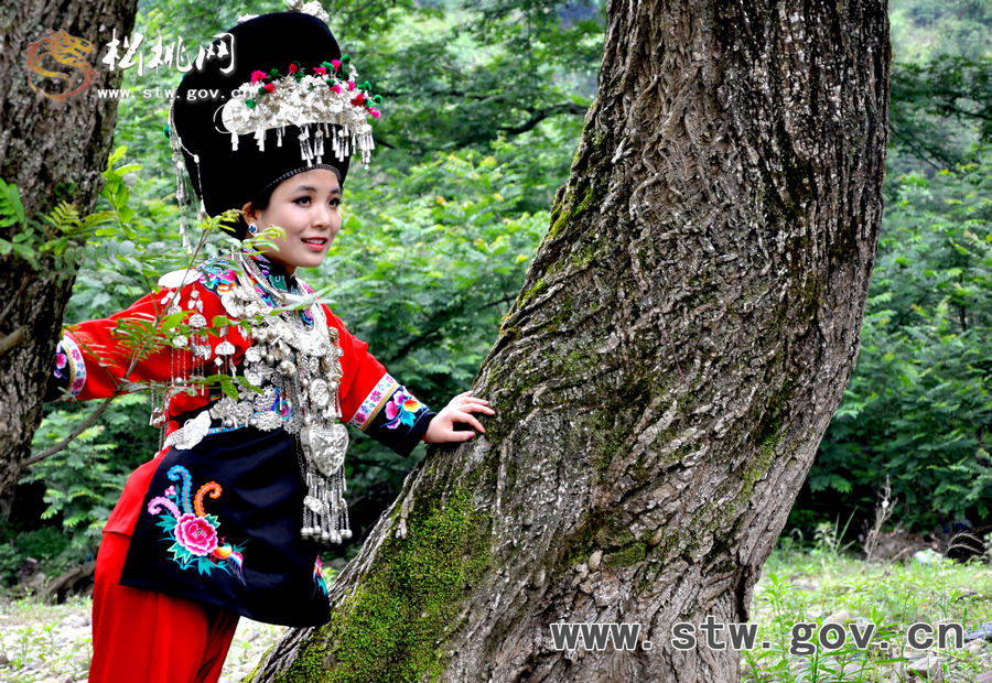 沙壩河鄉(xiāng)舉行大型民族風(fēng)情攝影活動(dòng)